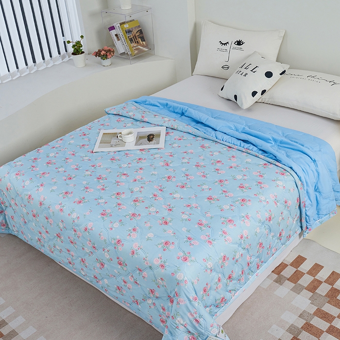 91家纺网 家纺一手货源 找家纺 被多多被业 2025新款凉感丝印花夏被夏凉被空调被 浪漫玫瑰