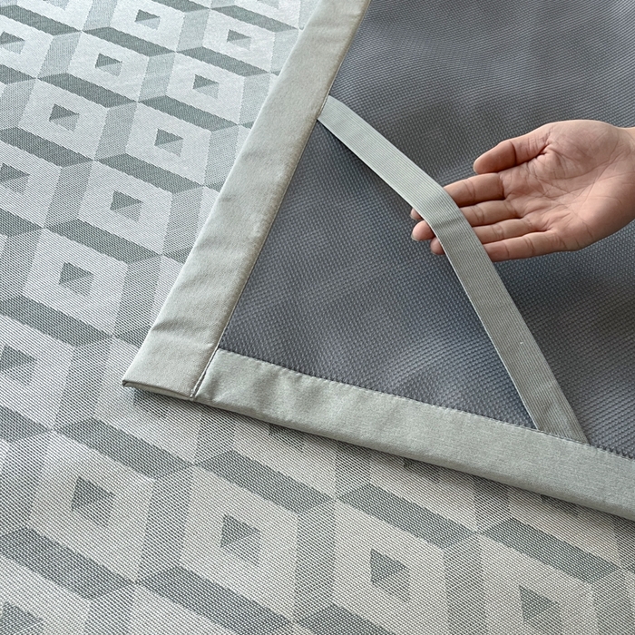 91家纺网 家纺一手货源 找家纺 鑫琪莱家纺 2025新款冰柔凉感丝凉席席子三件套 摩登立方-灰-床席款