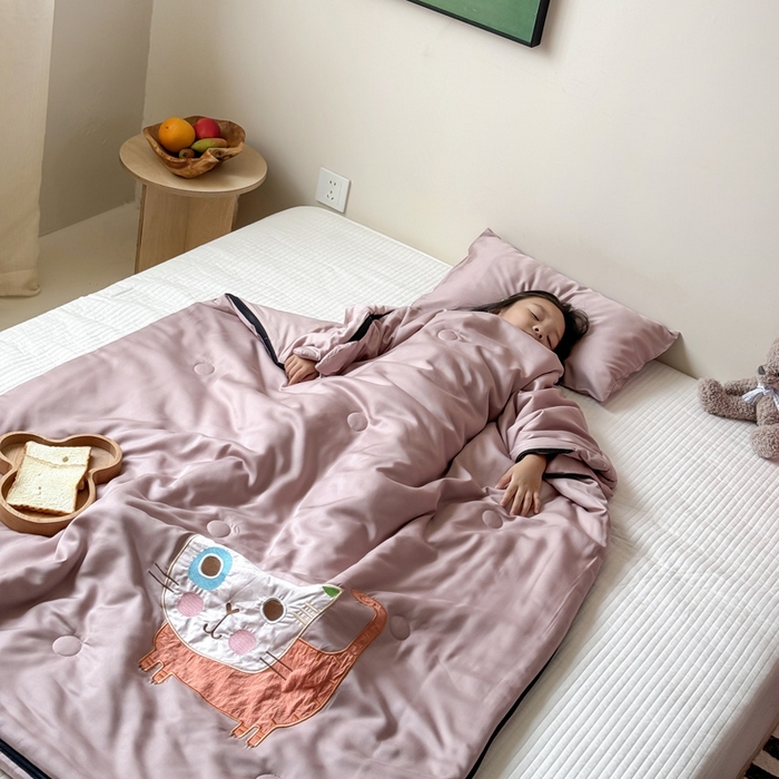 91家纺网 家纺一手货源 找家纺 （总）喜多兔儿童家纺 2025新款萌宝系列40S纯棉夏季睡袋防踢被