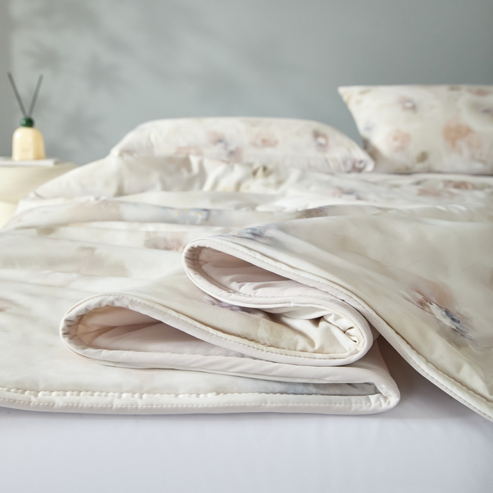 91家纺网 家纺一手货源 找家纺 2025春夏新款100%双面锦纶美式印花夏被凉感空调被 陌上花开