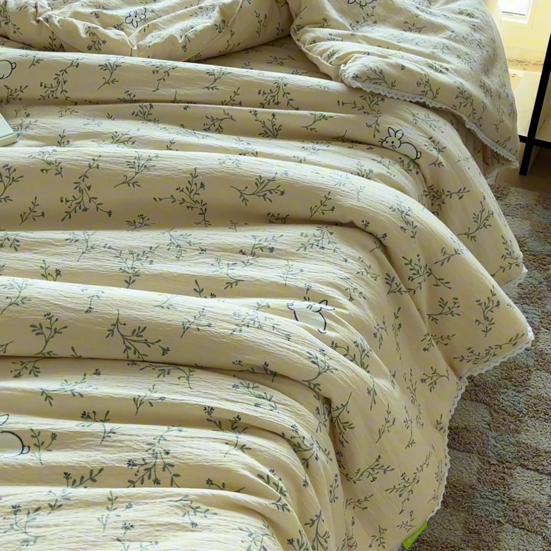 91家纺网 家纺一手货源 找家纺 2025新款双层皱皱纱水洗棉夏被夏凉被空调被可机洗空调被子被芯棉被 森田野园