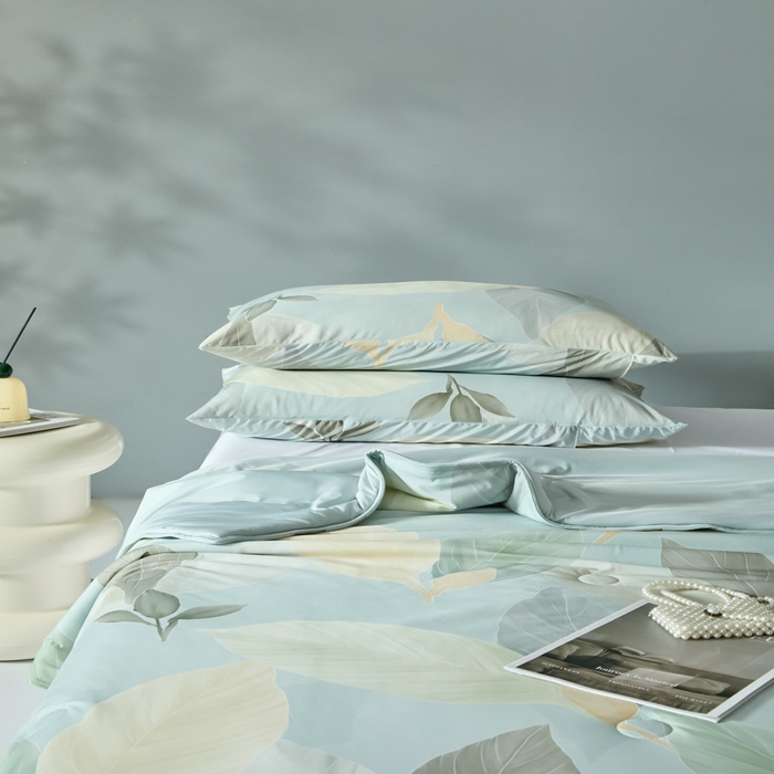 91家纺网 家纺一手货源 找家纺 2025春夏新款100%双面锦纶美式印花夏被凉感空调被 清新叶语