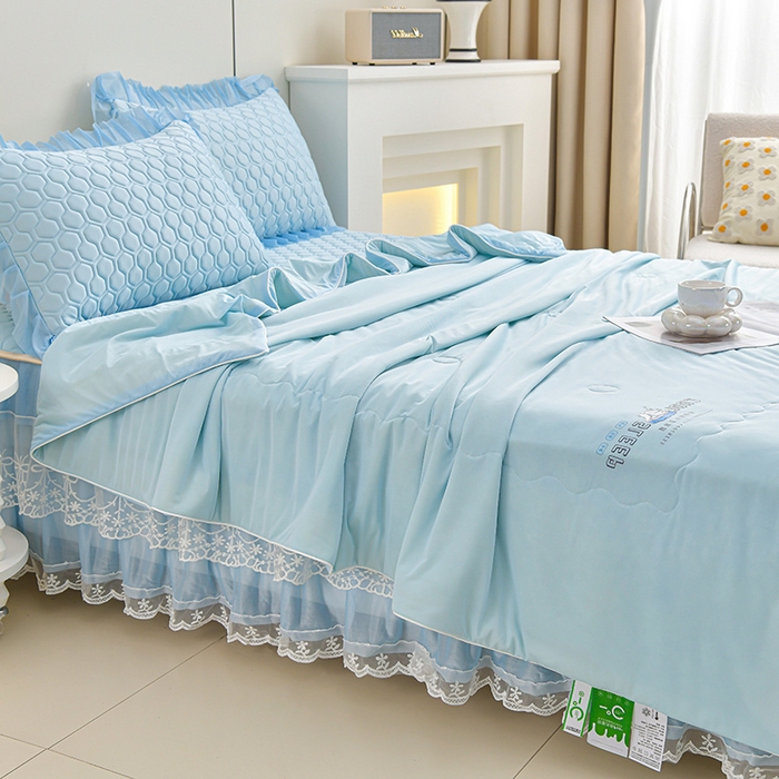 91家纺网 家纺一手货源 找家纺 民新家纺 2025新款凉感丝床裙乳胶凉席系列 唯美-天蓝