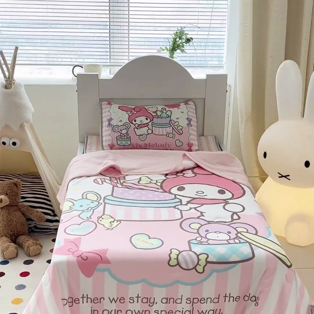 91家纺网 家纺一手货源 找家纺 花满路 2025新款儿童针织棉夏被 美乐蒂