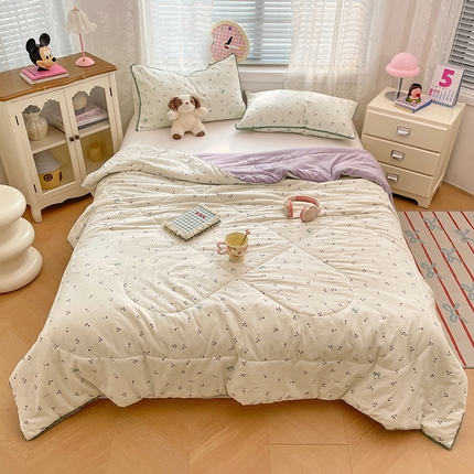 91家纺网 家纺一手货源 找家纺 （总）优承佳生活馆 2025新款云感双层纱浪漫小花边抗菌夏被子被芯