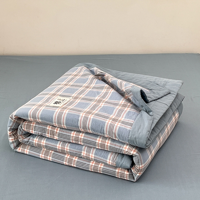 91家纺网 家纺一手货源 找家纺 鸣升家纺 2025新款100%里外全棉棉花夏被无印风全棉色织水洗棉夏凉被空调被夏被春秋被单人可机洗 初时兰