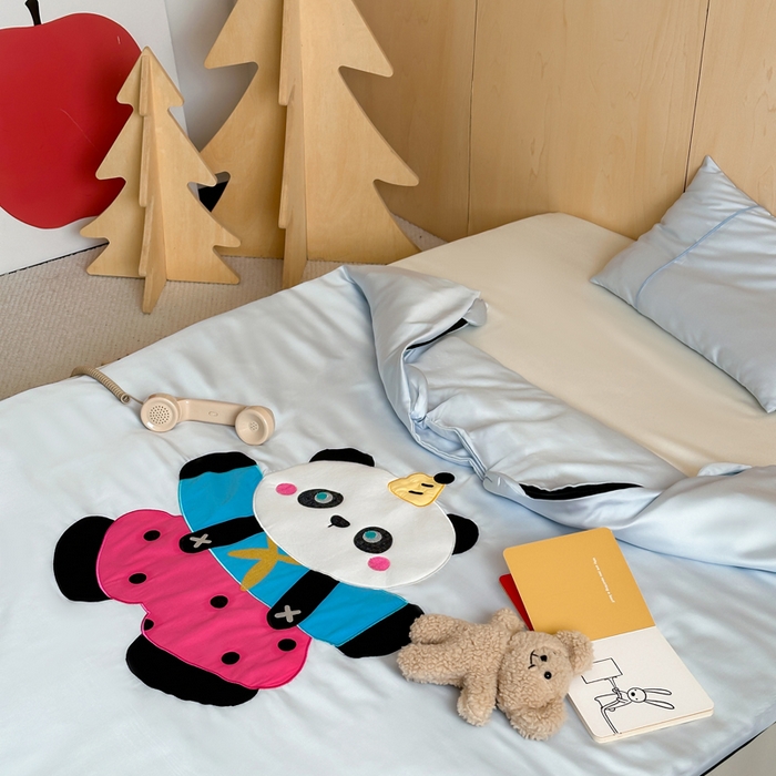 91家纺网 家纺一手货源 找家纺 喜多兔儿童家纺 2025新款60S兰精天丝睡袋防踢被 灰蓝色活泼熊猫