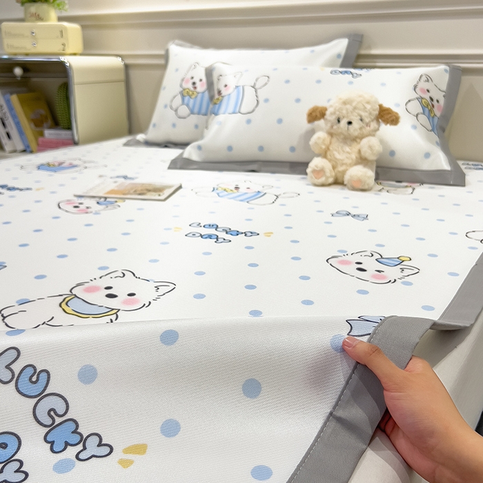 91家纺网 家纺一手货源 找家纺 摩妮卡 2025小清新数码冰丝席 碳光席三件套 蓝点萌犬