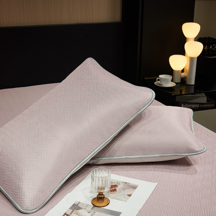 91家纺网 家纺一手货源 找家纺 999家纺 2025新款轻柔丝抗菌冰丝藤凉席（复合三明治款）宽包刺绣冰丝软席藤席 抗菌冰丝藤床笠-冰岛-暖玉粉