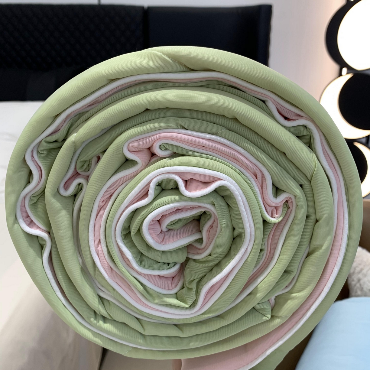 91家纺网 家纺一手货源 找家纺 2025新款小冰皮夏凉被锦纶氨纶面料空调夏被凉感丝单夏被空调被 清凉西瓜