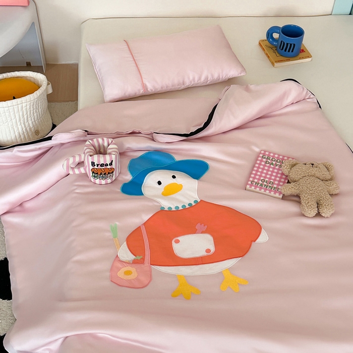 91家纺网 家纺一手货源 找家纺 喜多兔儿童家纺 2025新款60S兰精天丝睡袋防踢被 粉色礼帽鸭