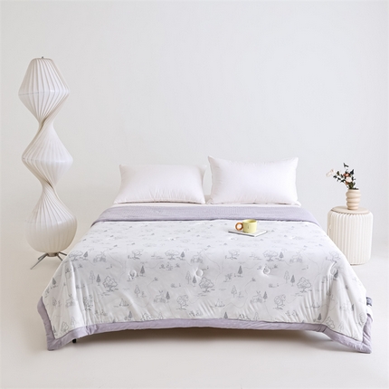 91家纺网 家纺一手货源 找家纺 默忆 2025新款印花凉感丝夏被夏凉被空调被加氨纶豆豆被 紫色小镇