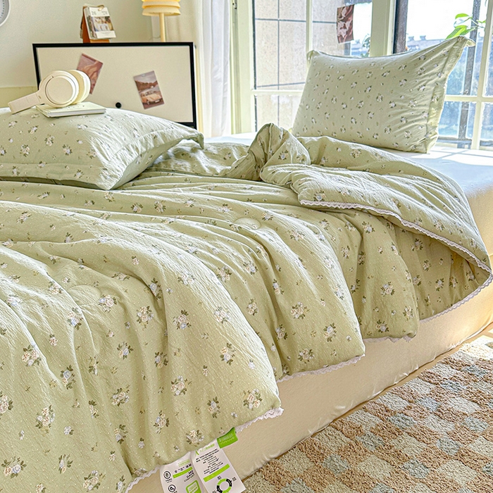 91家纺网 家纺一手货源 找家纺 2025新款双层皱皱纱水洗棉夏被夏凉被空调被可机洗空调被子被芯棉被 素雅茶绿