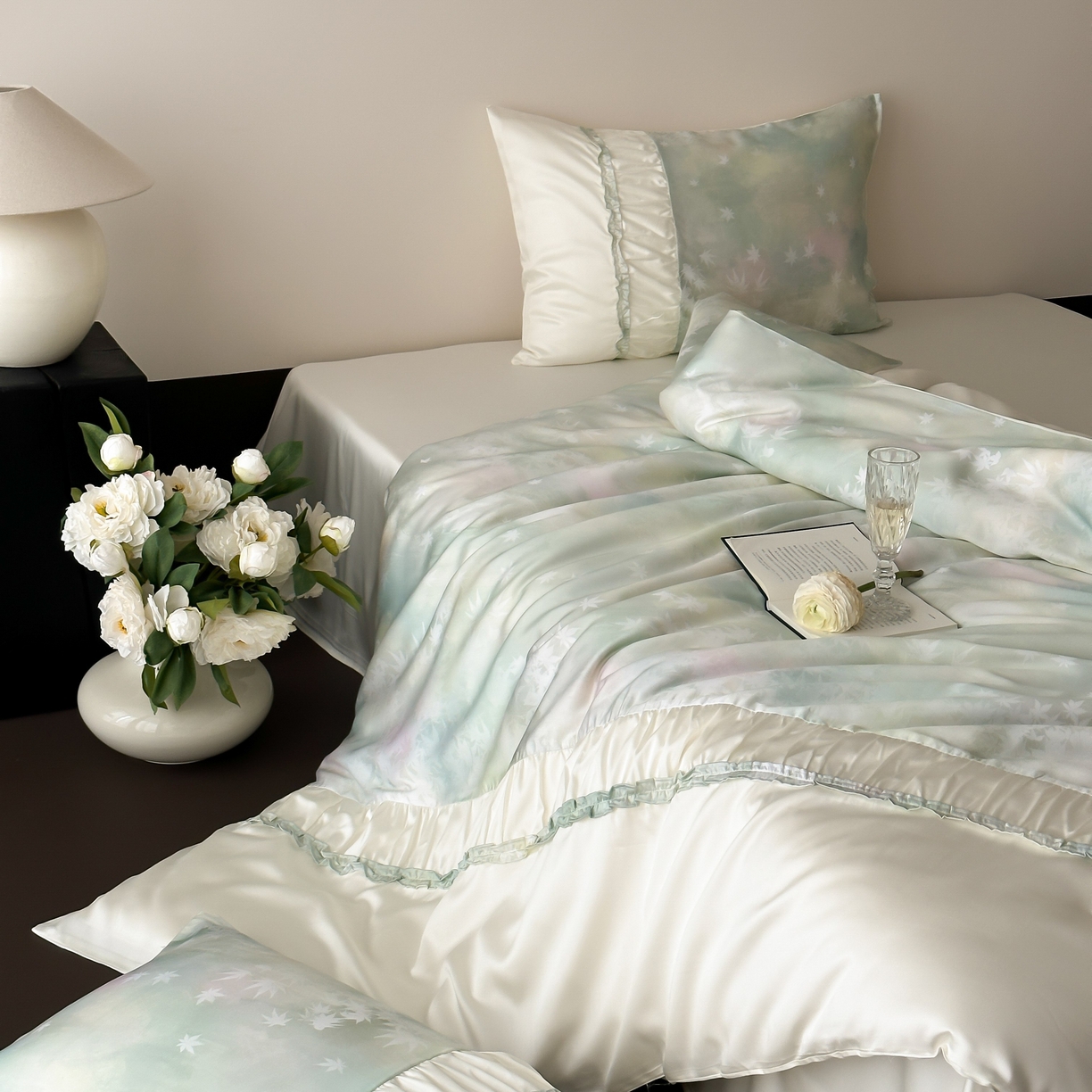 91家纺网 家纺一手货源 找家纺 （总）玉宇阁 2025春夏新款60S兰精天丝印花四件套-薇之白