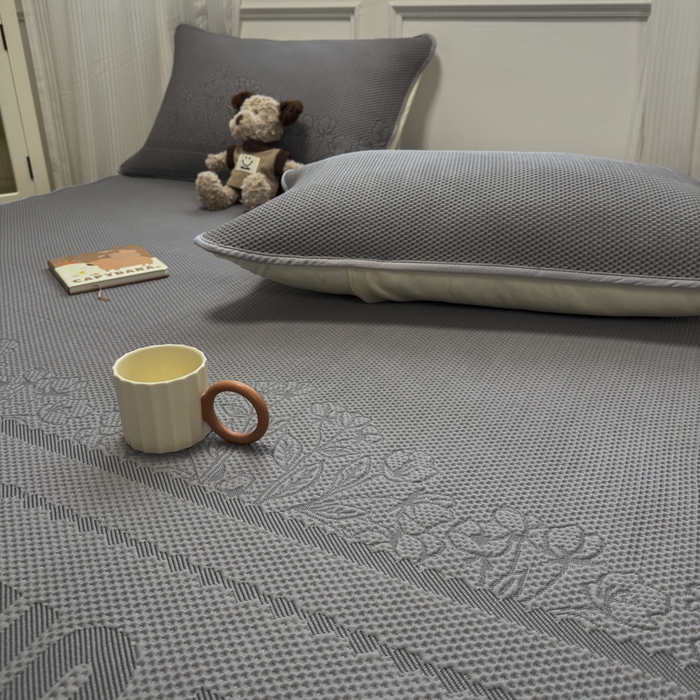 91家纺网 家纺一手货源 找家纺 金爱家 2025新款430克中分子豆豆席凉席席子 豆豆席-繁华灰