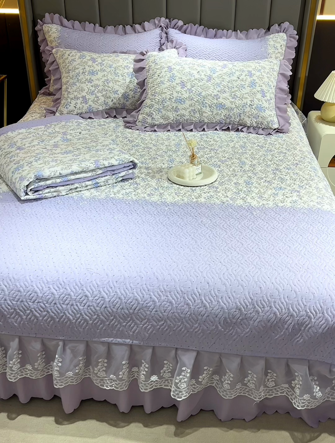 91家纺网 家纺一手货源 找家纺 梦柏 2025新款韩版双层纱夹棉绗缝床盖夏被四件套 薰衣草