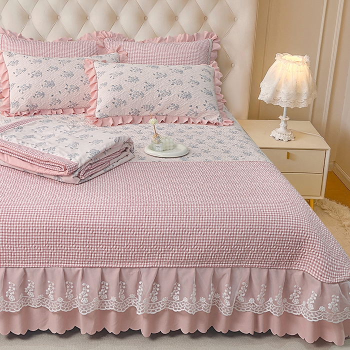 91家纺网 家纺一手货源 找家纺 梦柏 2025新款韩版双层纱夹棉绗缝床盖夏被四件套 春意