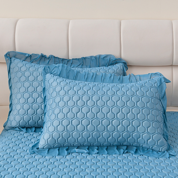 91家纺网 家纺一手货源 找家纺 民新家纺 2025新款凉感丝乳胶床裙凉席足球花系列纯色和印花 足球花-宾利兰