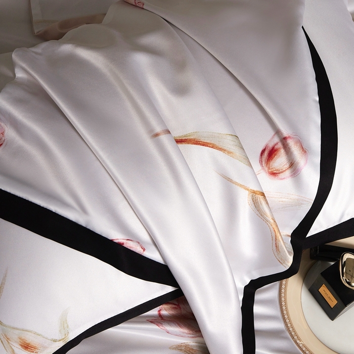 91家纺网 家纺一手货源 找家纺 优悦 2025新款冰丝数码印花四件套 花期-香槟