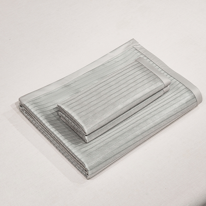 91家纺网 家纺一手货源 找家纺 小萌虎 2025新款轻柔丝抗菌冰丝藤凉席（复合三明治款）宽包刺绣冰丝软席藤席 抗菌三明治冰丝藤席-冰川-星光灰