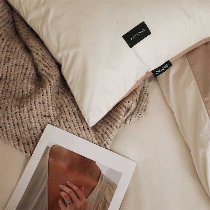 91家纺网 家纺一手货源 找家纺 启程2025新款全棉纯色双拼无印风四件套 奶白+杏仁