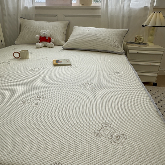 91家纺网 家纺一手货源 找家纺 金爱家 2025新款430克中分子豆豆席凉席席子 豆豆席-可爱熊