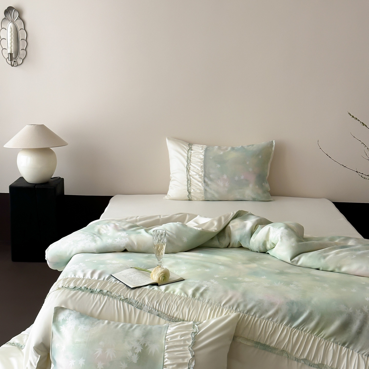 91家纺网 家纺一手货源 找家纺 （总）玉宇阁 2025春夏新款60S兰精天丝印花四件套-薇之白