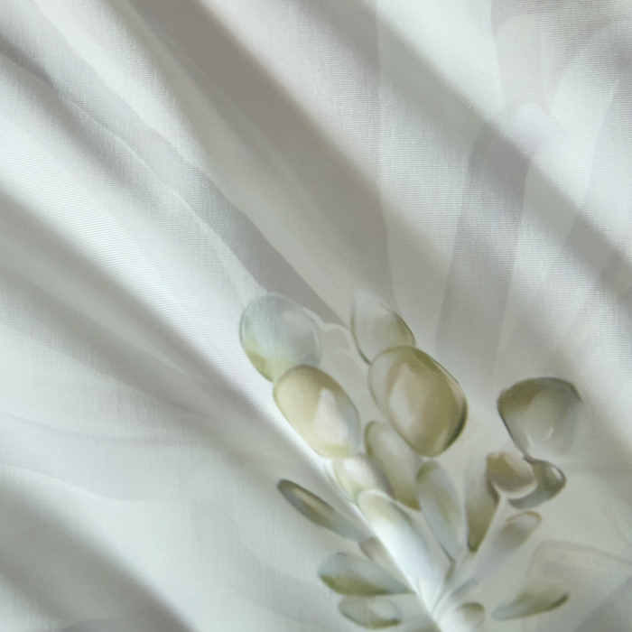 91家纺网 家纺一手货源 找家纺 2025春夏新款100%双面锦纶美式印花夏被凉感空调被 花开半夏