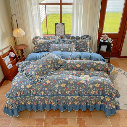 91家纺网 家纺一手货源 找家纺 （总）宜凡家纺  2025新款全棉复古双层花边印花床盖三件套