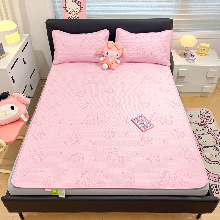 91家纺网 家纺一手货源 找家纺 八零年代 2025新款三丽鸥正版授权A类提花冰豆豆凉席平铺款床笠款系列 冰豆豆-美乐蒂-粉