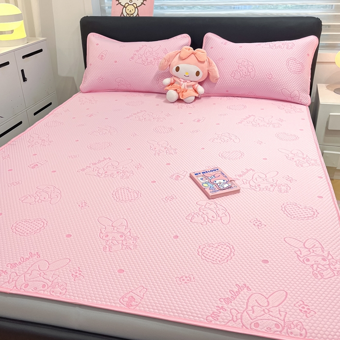 91家纺网 家纺一手货源 找家纺 八零年代 2025新款三丽鸥正版授权A类提花冰豆豆凉席平铺款床笠款系列 冰豆豆-美乐蒂-粉