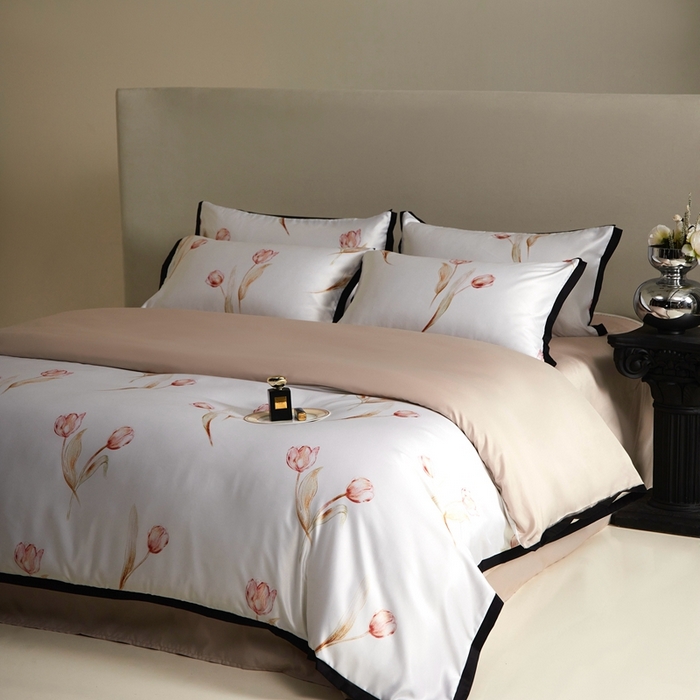 91家纺网 家纺一手货源 找家纺 优悦 2025新款冰丝数码印花四件套 花期-香槟