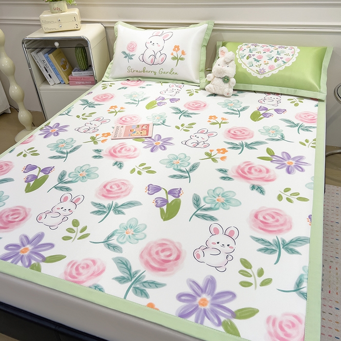 91家纺网 家纺一手货源 找家纺 摩妮卡 2025小清新数码冰丝席 碳光席三件套 缤纷兔语