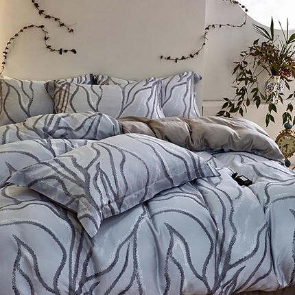 91家纺网 家纺一手货源 找家纺 未来家居 2025春夏新款100支莱赛尔天丝贡缎纯色印花系列高端礼盒四件套 澜纹