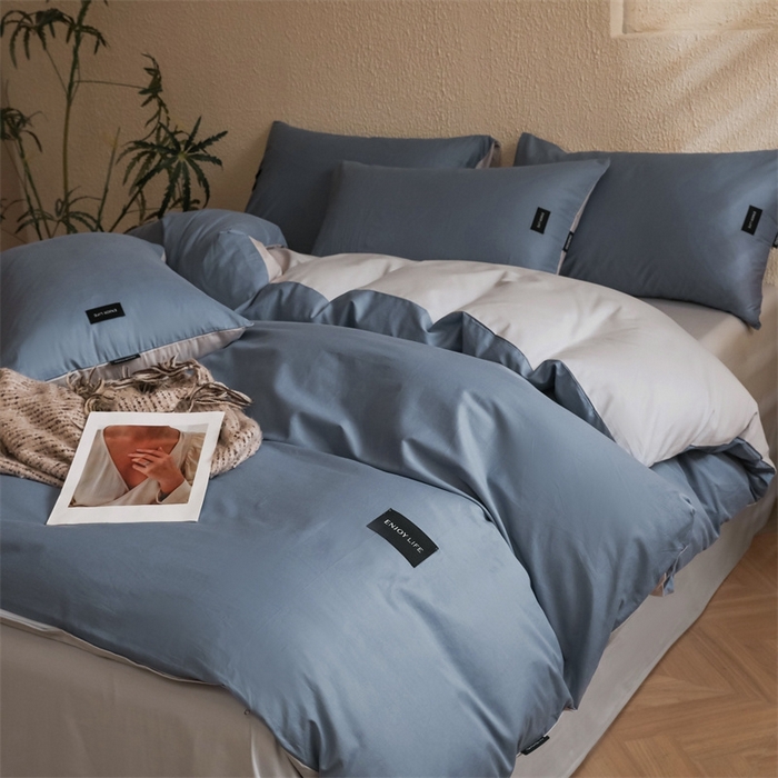 91家纺网 家纺一手货源 找家纺 启程2025新款全棉纯色双拼无印风四件套 牛仔蓝+绅士灰