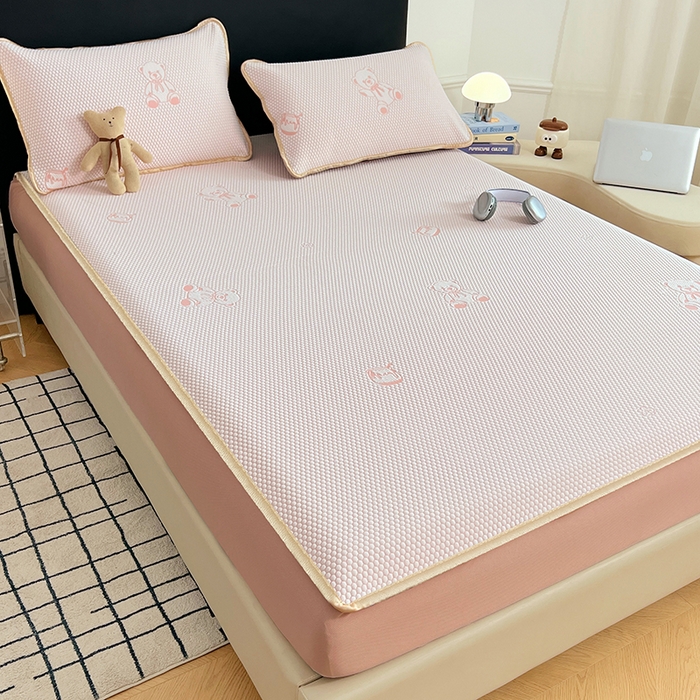 91家纺网 家纺一手货源 找家纺 梦舒羽 2025新款凉豆豆凉席-床笠款 凉豆豆-小熊粉