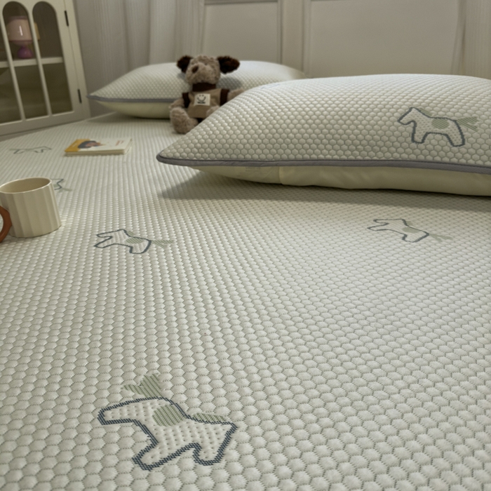 91家纺网 家纺一手货源 找家纺 （总）金爱家 2025新款430克中分子豆豆席凉席席子