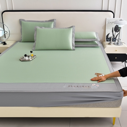 91家纺网 家纺一手货源 找家纺 （总）小牛席业  2025新款华夫格-鲜花凉感冰丝席凉席席子系列（床笠款）凉席藤席冰藤席冰丝席草席竹席乳胶席凉感豆豆席