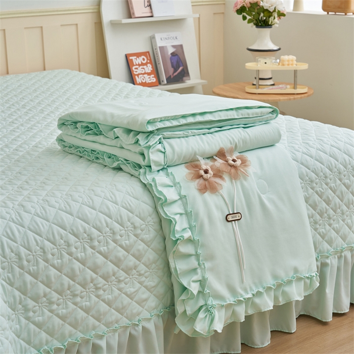 91家纺网 家纺一手货源 找家纺 恒爱家纺 2025新款针织棉立体扶桑花夏被床盖四件套 淡海蓝