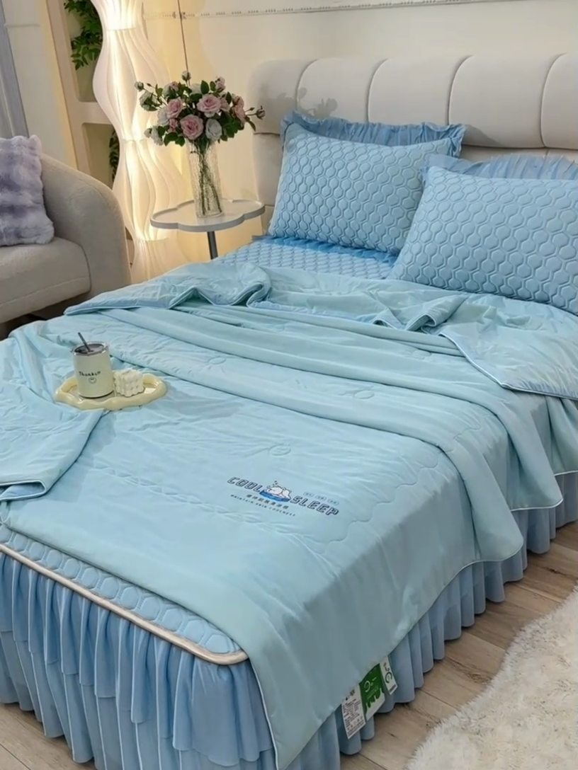 91家纺网 家纺一手货源 找家纺 民新家纺 2025新款凉感丝床裙乳胶凉席系列 唯美-天蓝