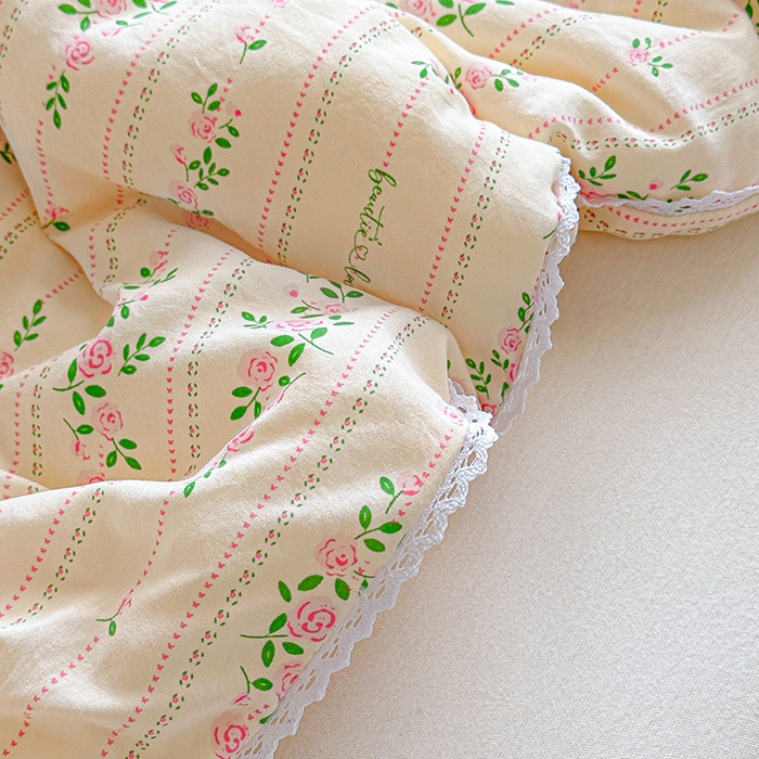 91家纺网 家纺一手货源 找家纺 2025新款双层皱皱纱水洗棉夏被夏凉被空调被可机洗空调被子被芯棉被 粉黛花园