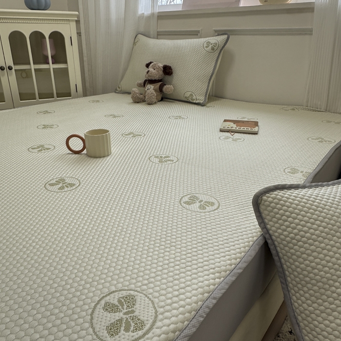 91家纺网 家纺一手货源 找家纺 金爱家 2025新款430克中分子豆豆席凉席席子 豆豆席-蝴蝶结绿