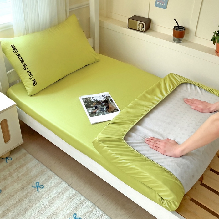 91家纺网 家纺一手货源 找家纺 （总）纽缦家纺 2025新款纯色提花学生冰丝床笠