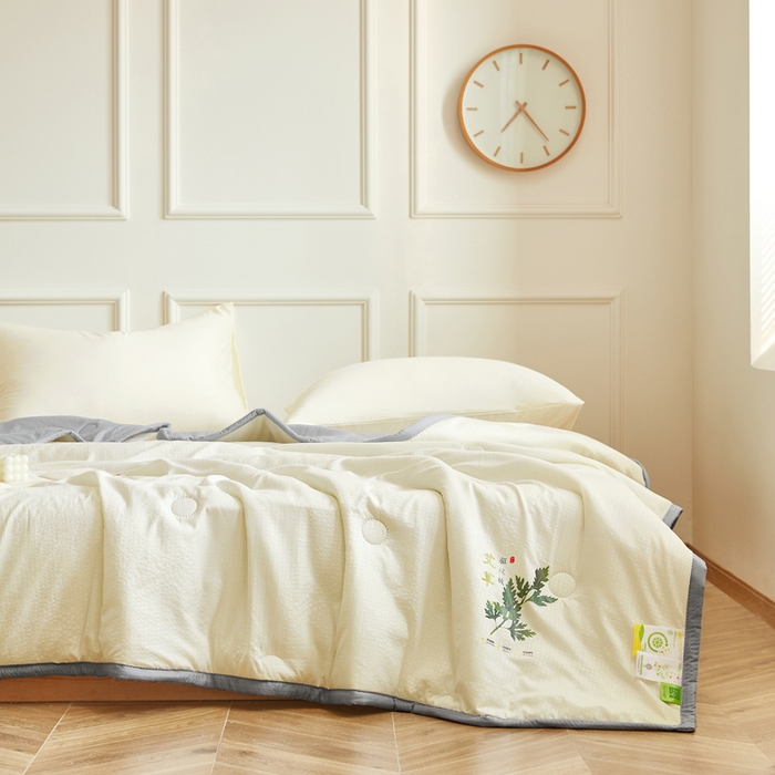 91家纺网 家纺一手货源 找家纺 欧雅搁2025纯色艾草驱蚊夏凉被 奶油黄