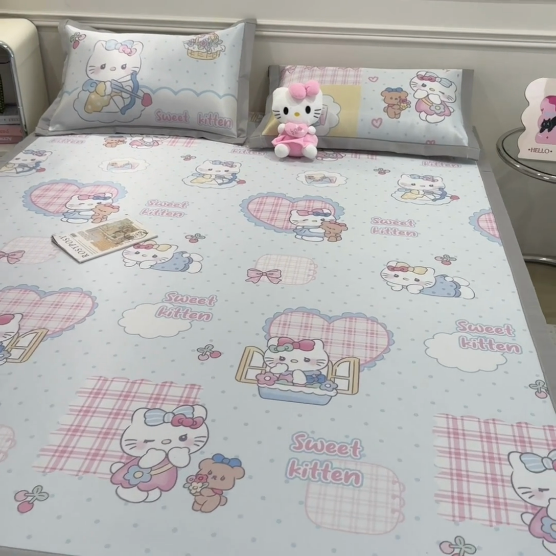 91家纺网 家纺一手货源 找家纺 摩妮卡 2025小清新数码冰丝席 碳光席三件套 凯蒂甜心