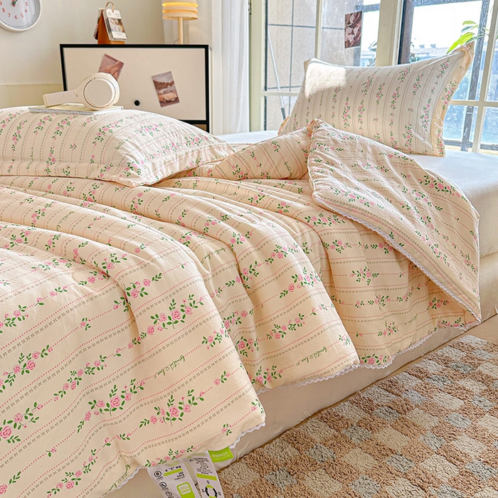 91家纺网 家纺一手货源 找家纺 2025新款双层皱皱纱水洗棉夏被夏凉被空调被可机洗空调被子被芯棉被 粉黛花园