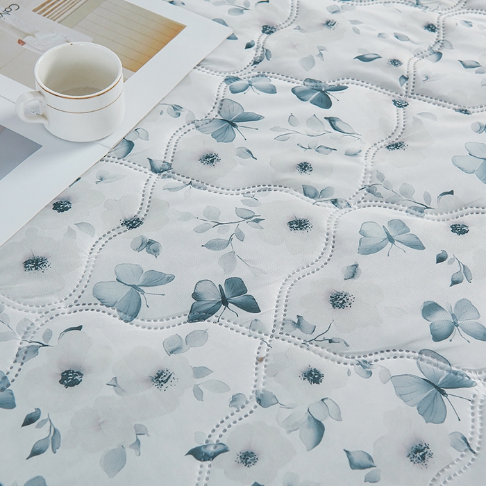 91家纺网 家纺一手货源 找家纺 被多多被业 2025新款凉感丝印花夏被夏凉被空调被 幻蝶