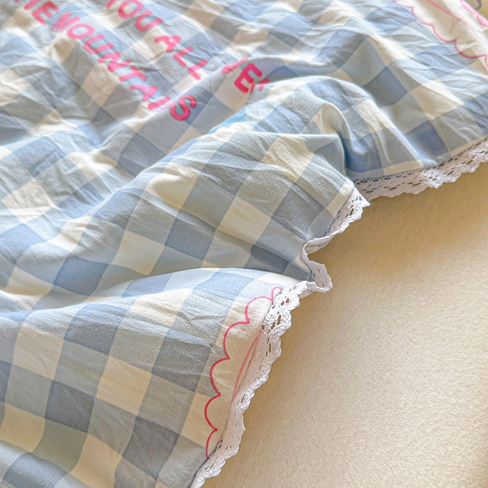 91家纺网 家纺一手货源 找家纺 2025新款双层皱皱纱水洗棉夏被夏凉被空调被可机洗空调被子被芯棉被 蛋糕蓝格 kt