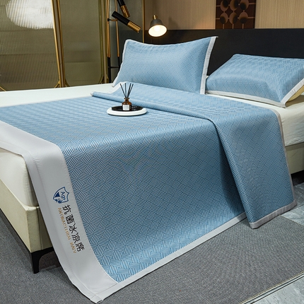 91家纺网 家纺一手货源 找家纺 （总）小萌虎 2025新款轻柔丝抗菌冰丝藤凉席（复合三明治款）宽包刺绣冰丝软席藤席