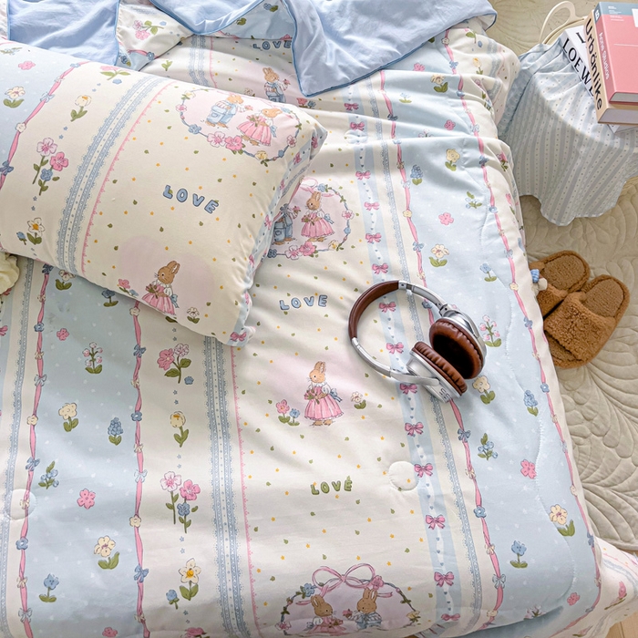 91家纺网 家纺一手货源 找家纺 2025春夏新款嵌绳款云柔水洗棉单夏被夏凉被空调被 嵌绳夏被-爱尔庄园